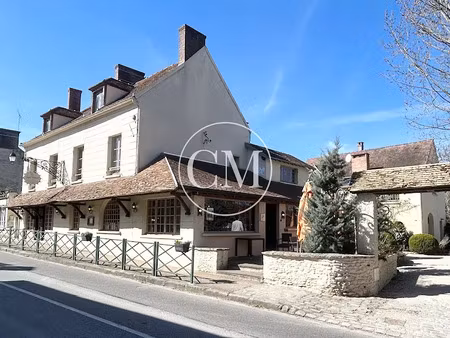 vente locaux professionnels 8 pièces 282 m² à les mesnuls (78490)  675 000 €