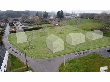 beau terrain plat à proximité d'andenne