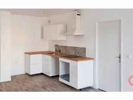 location appartement  40 m² t-2 à garges-lès-gonesse  813 €