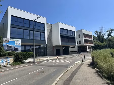 bureaux disponibles à la location