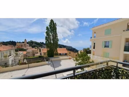 la turbie : 3 pièces  balcon  garage  vue mer