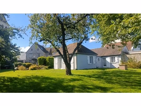 maison 12 pièces - 400 m²