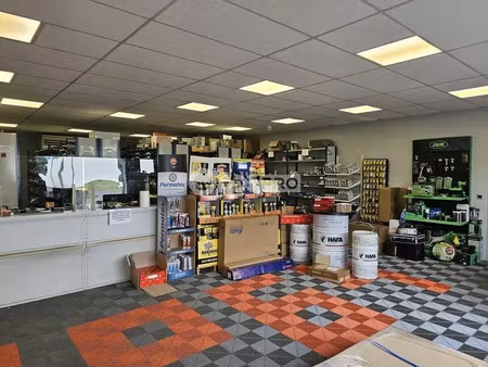 local commercial a louer