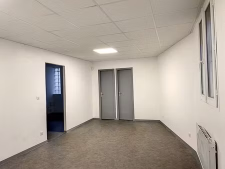 à louer bureau 81 m² – 595 € |pont-saint-vincent