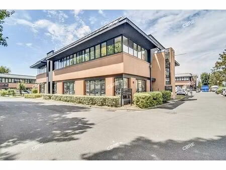 location bureau st ouen 1 636 m²