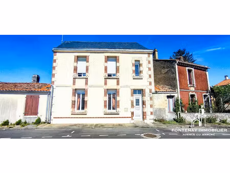 maison de village rénovée + studio indépendant