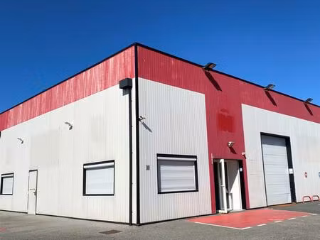 a vendre batiment industriel