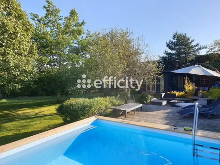 maison 8 pièces - 250 m²