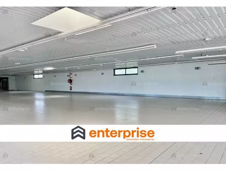 à louer - produit rare - ancien aldi - 1.000 m2