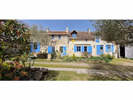 vente maison 8 pièces 265 m² à verneuil-le-château (37120)  259 000 €