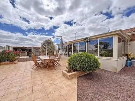 maison de prestige en vente luçon  france