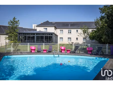 vente commerce 1700 m² doué-en-anjou (49700)