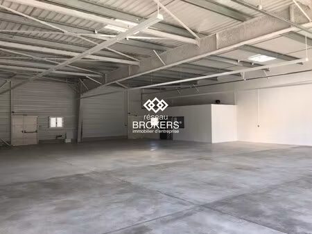 location local commercial