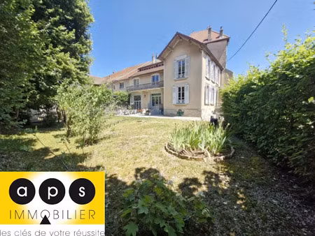 vente maison 8 pièces 200 m² à arbois (39600)  540 000 €