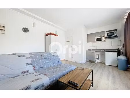 location appartement  m² t-1 à béthisy-saint-pierre  380 €