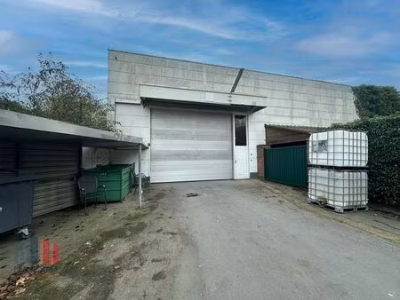 magazijnruimte van 490 m² te huur in wevelgem