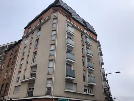 location meublée appartement 1 pièce 17 m² à villejuif (94800)  690 €