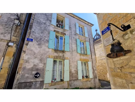 immeuble de rapport - restauré  au coeur du village de excid