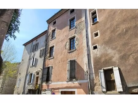 immeuble largentière 200 m² t-9 à vendre  75 500 €