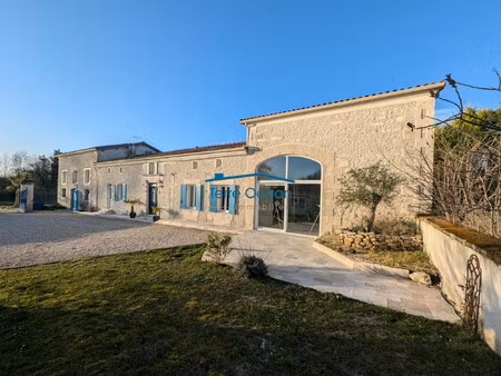 demeure de caractère