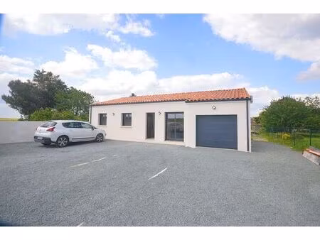 maison - 92m ²