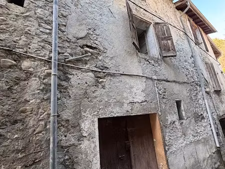 vente maison 3 pièces 74 m² à lettret (05130)  49 000 €