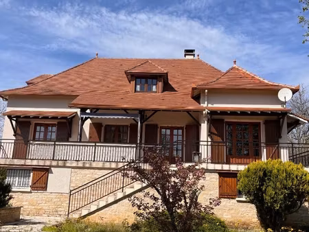 maison 7 pièce(s) 188 m2