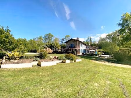 maison d hote de 303 m² à durban-sur-arize