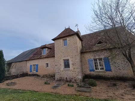 vente maison de caractère et dépendances à la campagne