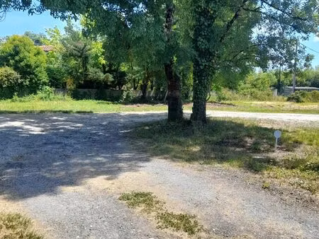vente terrain 775 m2 à bouliac