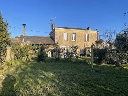 vente maison 5 pièces 102 m² arçay (86200)