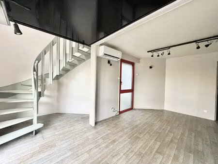 location commerce 48 m² à beauvais (60000)