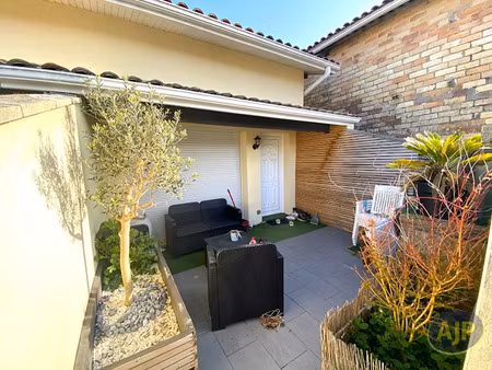 vente immeuble 18 pièces 420 m² à brach (33480)  894 400 €