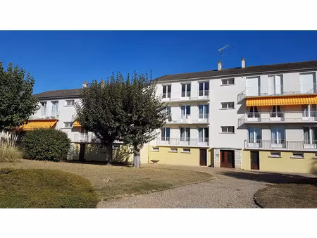 location appartement 3 pièces 73 m² à vierzon (18100)  650 €