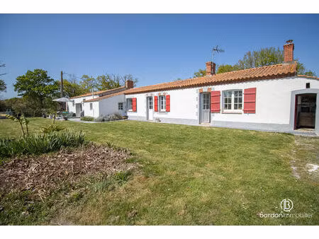longère rénovée - 170 m² - en campagne