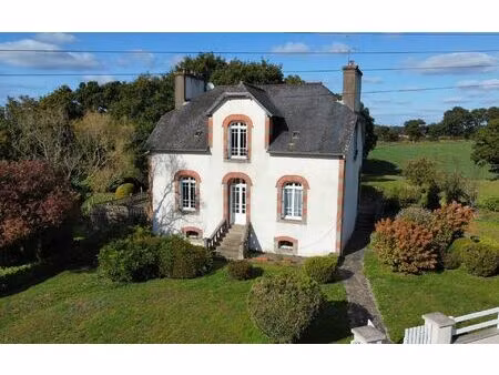 maison laniscat 139 m² t-6 à vendre  204 000 €