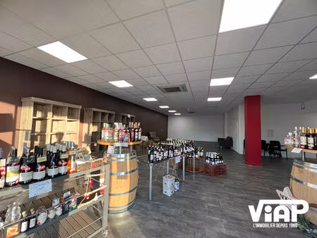 local centre commercial 350 m2