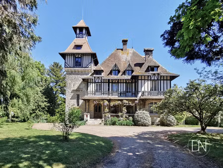 manoir anglo-normand  avec dépendances  sur 2 6 h  à 10 min