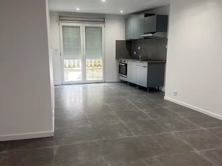 location appartement 2 pièces 48 m² à moisselles (95570)  950 €