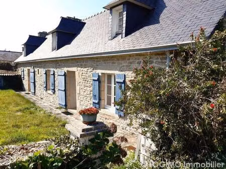 vente longère et corps de ferme à plozévet (29710) : à vendre / 125m² plozévet