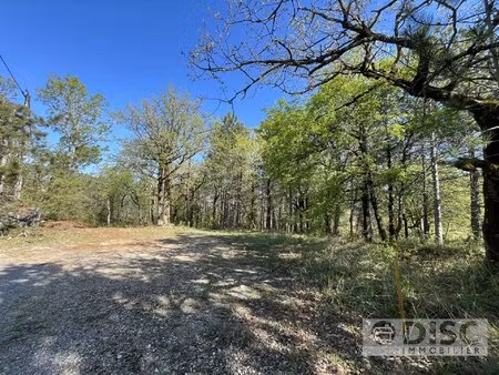 terrain constructible - superficie de 1270m²