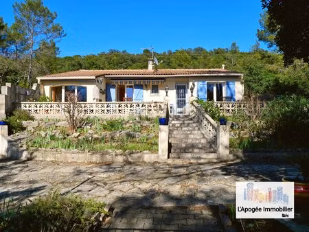 maison de plain-pied avec jardin et dépendances