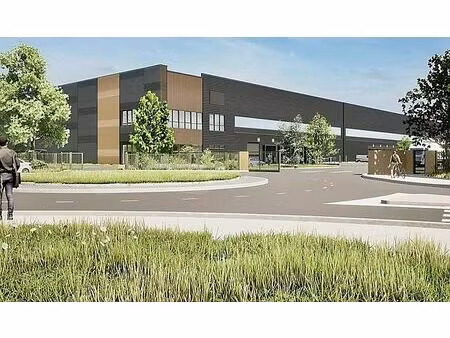 location entrepôt / local d'activités persan 26 698 m²