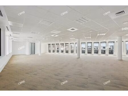 location bureau bourg la reine 221 m²