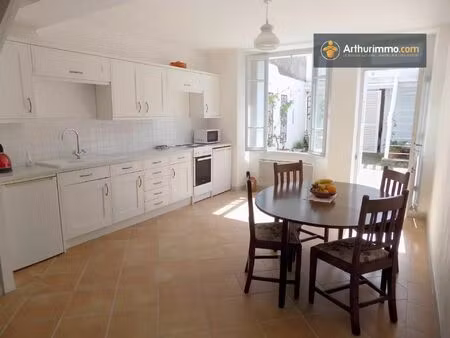 vente maison 6 pièces 108 m2 à sainte-colombe-sur-l'hers