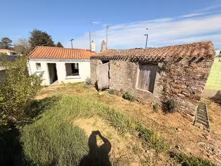 exclusivite - a vendre a sainte pazanne maison 33 m2