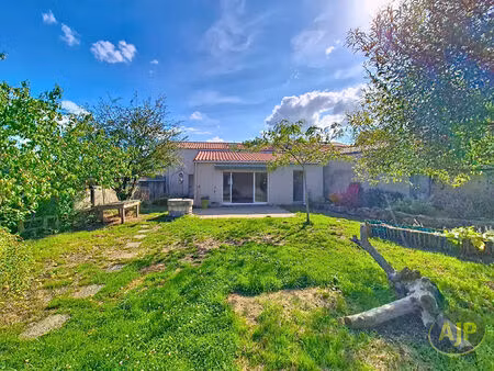 vente maison 6 pièces 133 m² bazoges-en-paillers (85130)