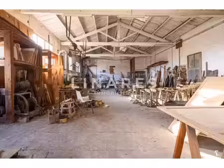 la menuiserie - entrepôt 220m² - terrain 850m² - 13009