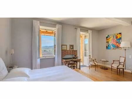 maison avec piscine et jardin solutré-pouilly (71)