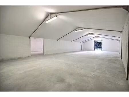 location local industriel à roquevaire (13360)